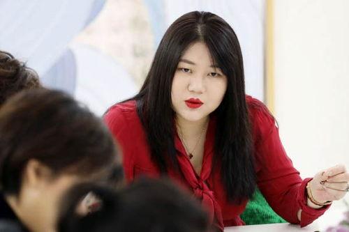 吃瓜直播间爆料娱乐圈吃笋的主播,揭秘直播间的美食诱惑